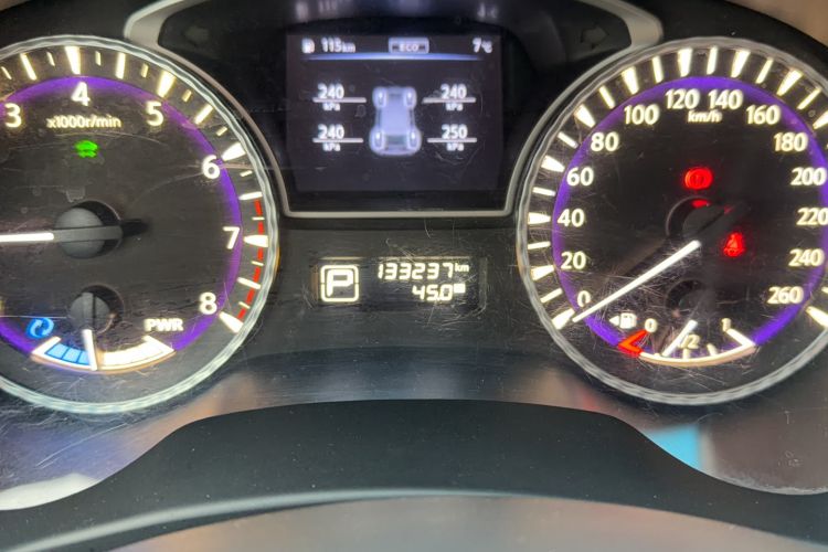 Used Infiniti QX60 (Import) 2016 2.5 S/C Hybrid Two-Wheel-Drive Excellence Edition China V Standard
