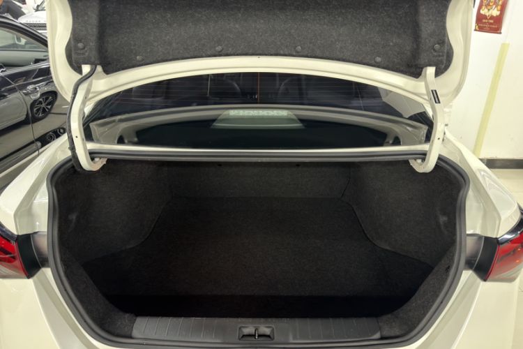 Used Nissan Sylphy 2021 1.6L XL CVT Enjoyment Edition Trunk