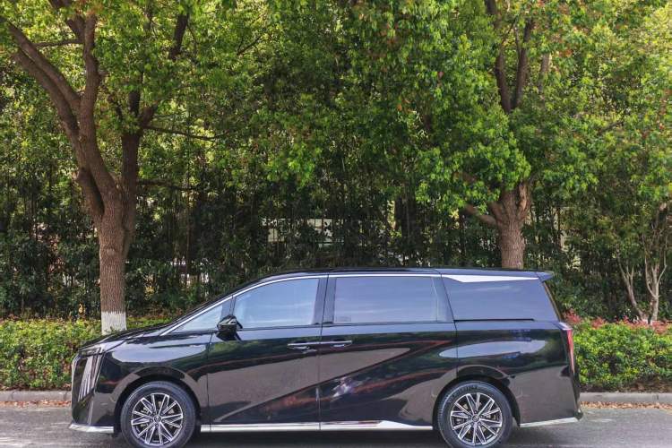 Used GAC Trumpchi M8 2024 Master Series 400T Ultimate Edition
