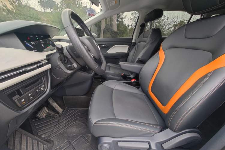 Used Bestune NAT 2022 Comfortable Travel Battery-Swap Version 100kW 401km
