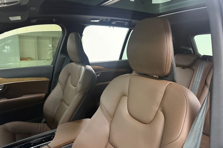 Used Volvo XC90 2024 B6 Zhiyi Luxury 7-Seater
