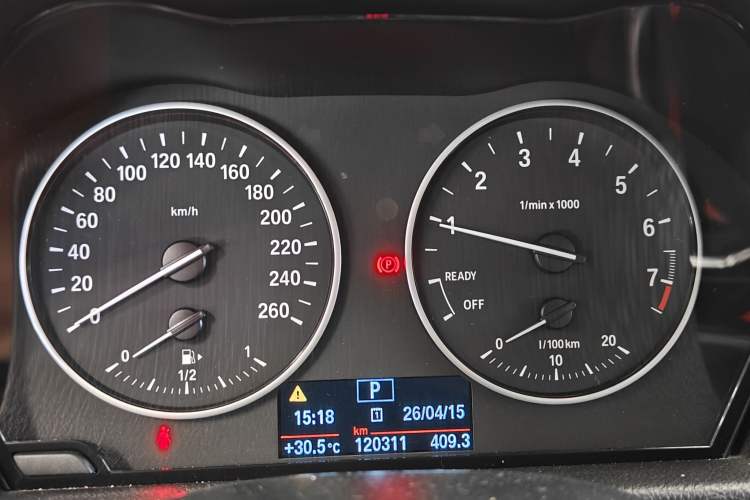 Used BMW 2 Series Active Tourer 2016 218i Sports Design Package Interior 1