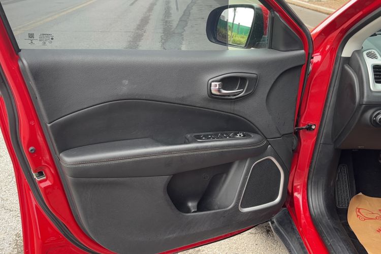 Used Jeep Compass 2017 200T Automatic Family Edition