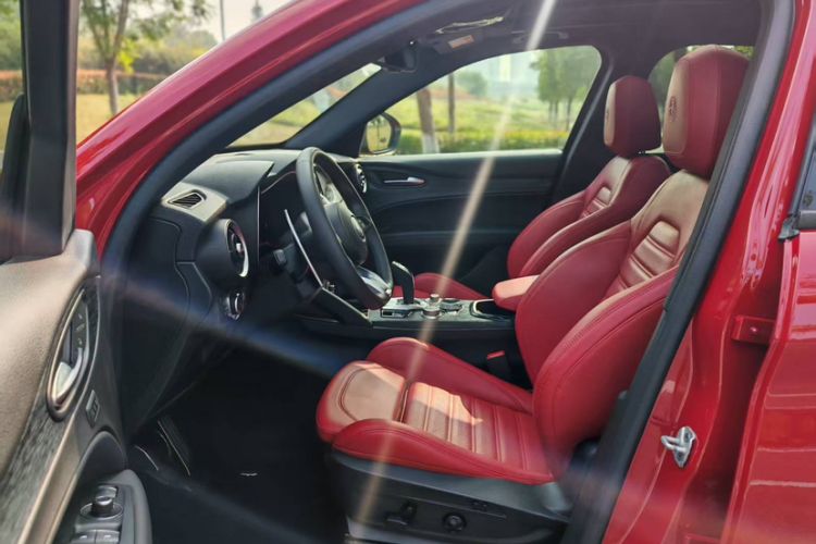 Used Alfa Romeo Stelvio 2023 2.0T 280HP Sprint Zongqing Version