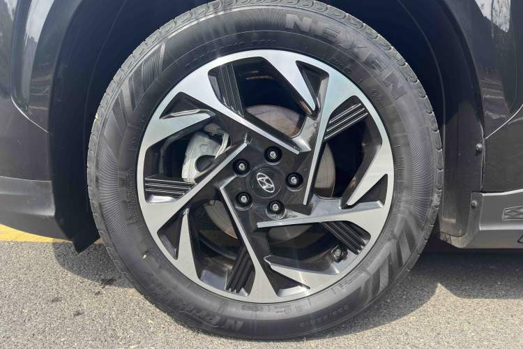 Used Hyundai Custo 2021 270TGDi Prestige LUX Exterior 9