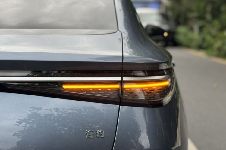 Used BYD Seal 2024 HONOR Edition DM-i 1.5L 121km Luxury Model Exterior 12