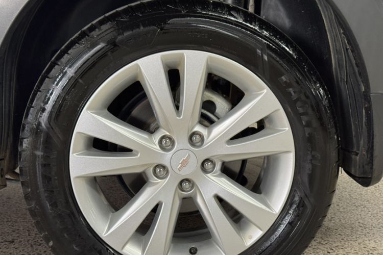 Used Chevrolet Captiva 2017 2.4L 4x4 Flagship Edition 7-Seater
