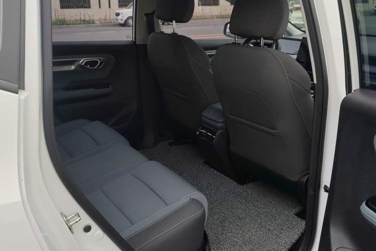 Used AION Y 2023 Plus 510 Enjoy Edition