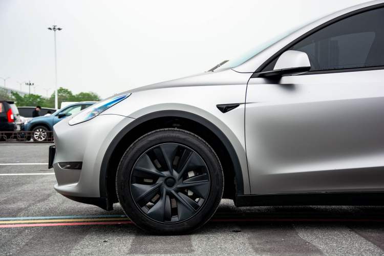 Used Tesla Model Y 2024 Rear-Wheel-Drive Version