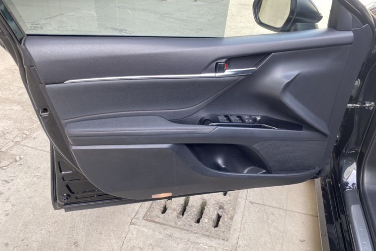 Used Toyota Camry 2021 2.0G Luxury Edition