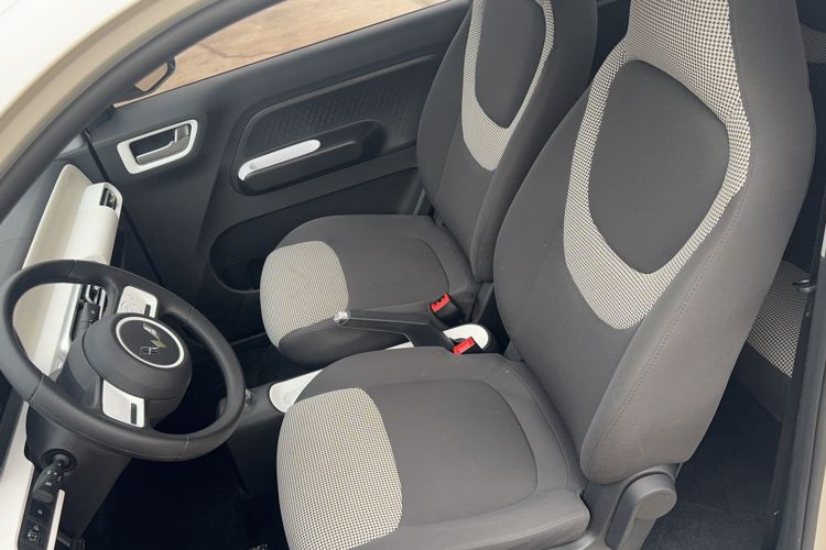 Used Wuling Hongguang MINIEV 2024 3rd Generation 215km Youth Edition Left Front Seat