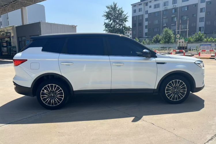 Used Sinotruk VGV U70 2020 1.5T Automatic Smart Luxury 7-Seater