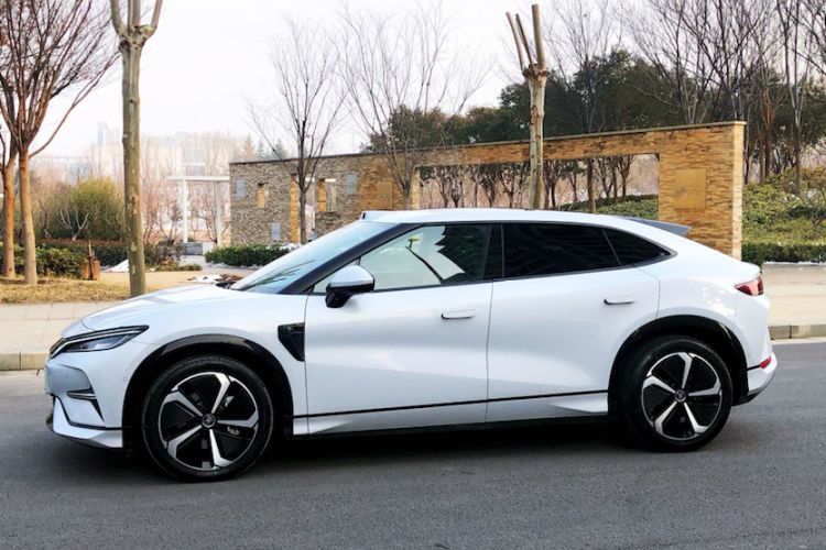 Used BYD Song L EV 2025 Intelligent Driving Version 662 km LiDAR Excellence Edition
