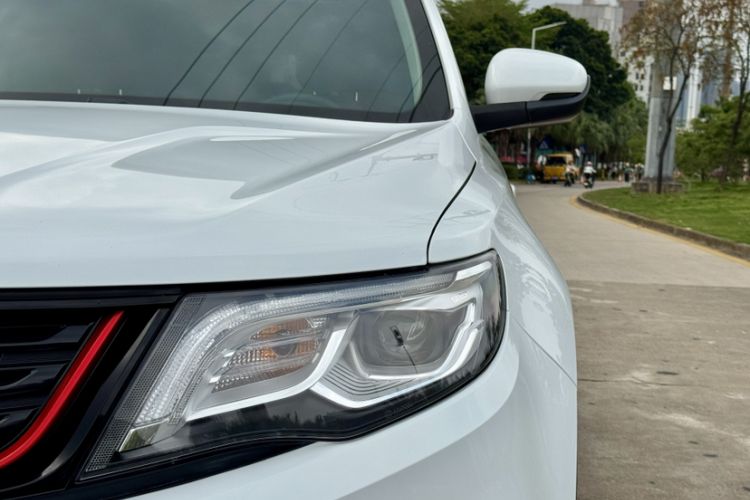 Used Geely Auto Emgrand X7 Sport 2021 1.8TD DCT Two-Wheel Drive Asian Games Edition Left Front Headlight