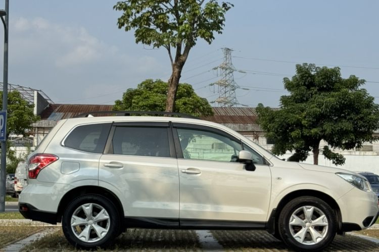 Used Subaru Forester 2014 2.0i Manual Luxury Edition
