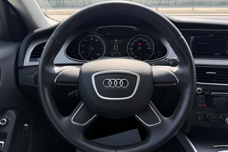 Used Audi A4L 2016 30 TFSI Collector's Edition Automatic Comfort Model
