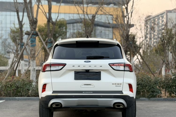 Used Ford Escape 2020 EcoBoost 245 Two-Wheel-Drive Titanium Edition
