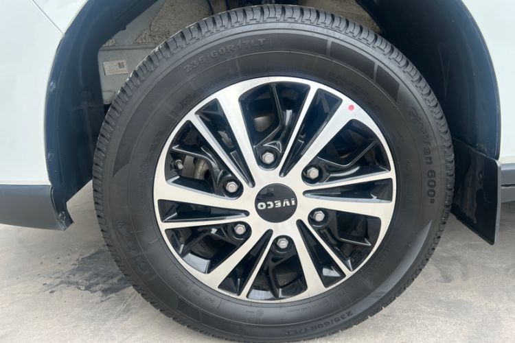 Used Iveco Fidato 2023 C30 Passenger Van 2.0T 110kW Automatic Xingtu Version Low Roof