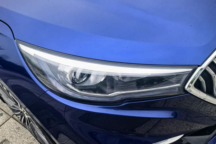 Used Hongqi H5 2022 Classic Model 1.8T Automatic Smart Connect Flagship Edition Exterior 2