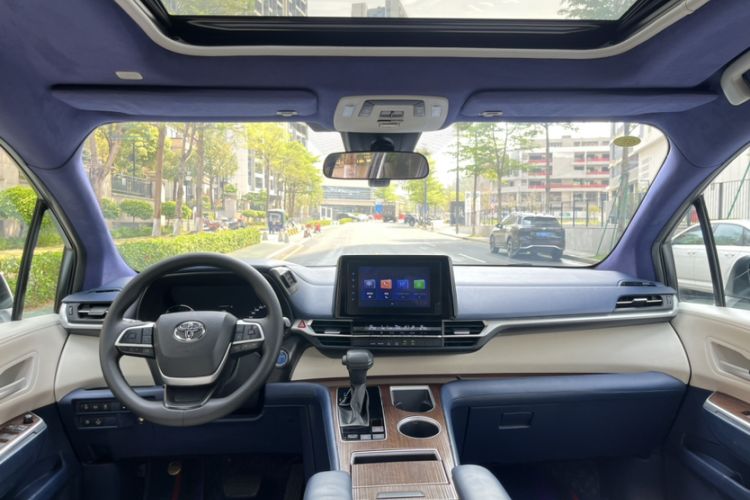 Used Toyota SIENNA 2021 2.5L Hybrid Comfort Edition