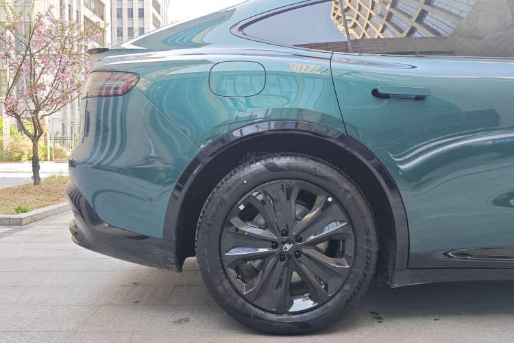 Used Hima Luxeed R7 2026 Model Range-Extending Max