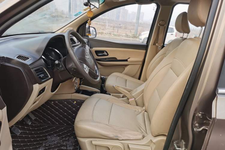 Used Wuling Hongguang 2015 1.5L S1 Comfort China V Standard
