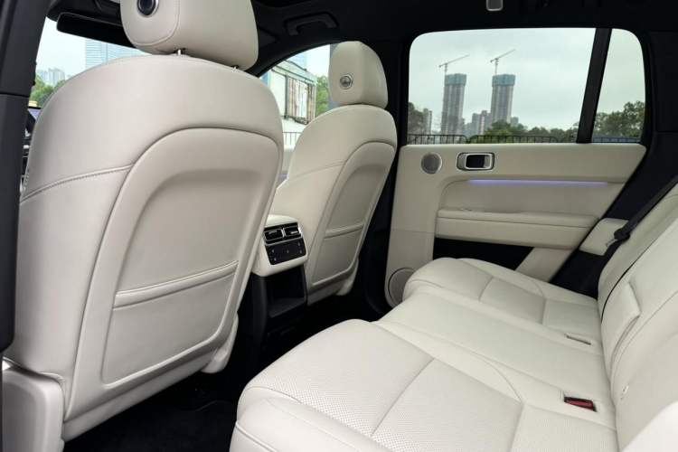 Used Li Auto L6 2024 Pro Model Interior 4