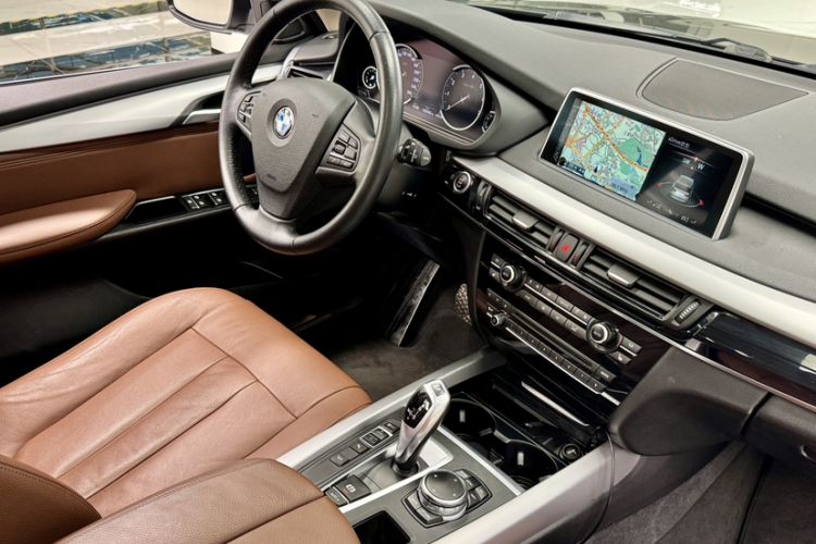 Used BMW X5 2016 xDrive35i parallel import Audio And AC Panel