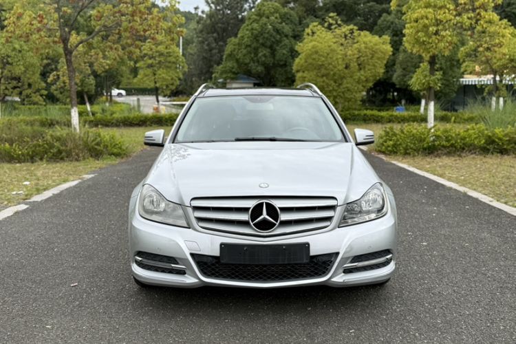 Used Mercedes-Benz C-Class 2011 C 200 Fashion Travel Edition