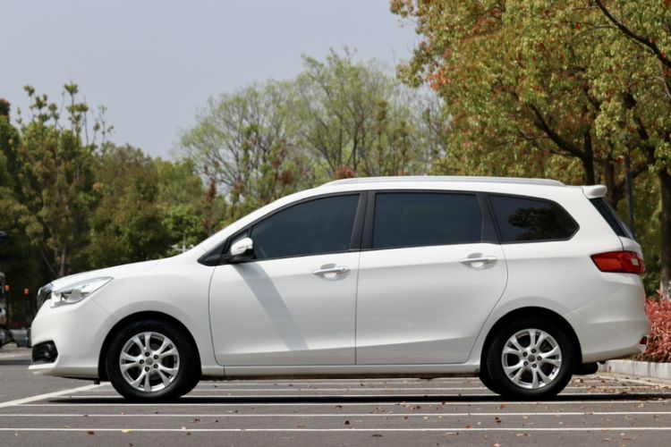 Used Haima Fumei MPV 2017 7-Seater Version 1.5T Automatic – Comfort & Enjoyment Trim Exterior 5