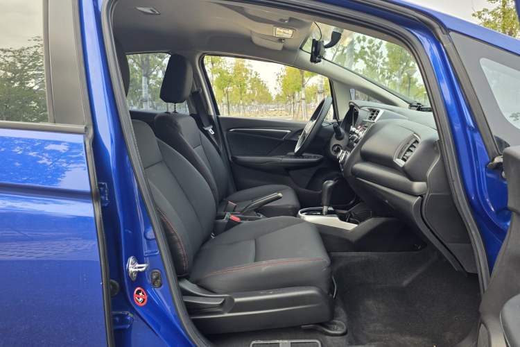 Used Honda Fit 2014 1.5L SE CVT Fashion Model