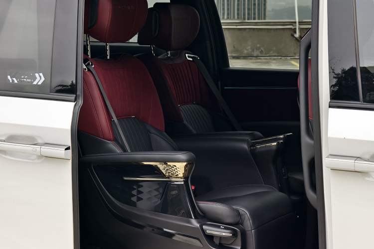 Used GAC Trumpchi M8 2023 Zongshi Series Dual-Motor Supreme Edition