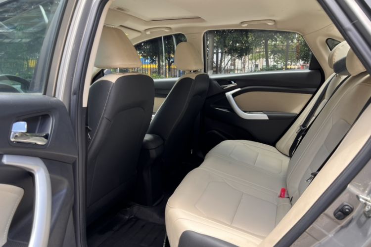 Used CHANGAN Alsvin V7 2016 1.6L Manual Enjoyment Model China V Standard
