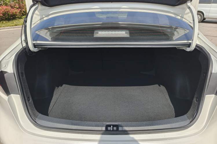 Used Toyota Levin 2019 185T CVT Luxury Edition China VI Standard Trunk