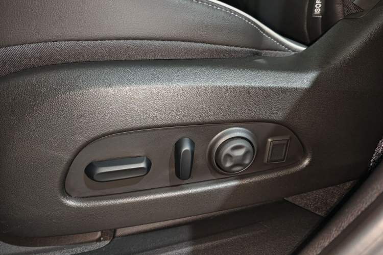 Used Buick Enclave 2022 652T 4x4 Prestige Flagship 6-Seater Interior 9