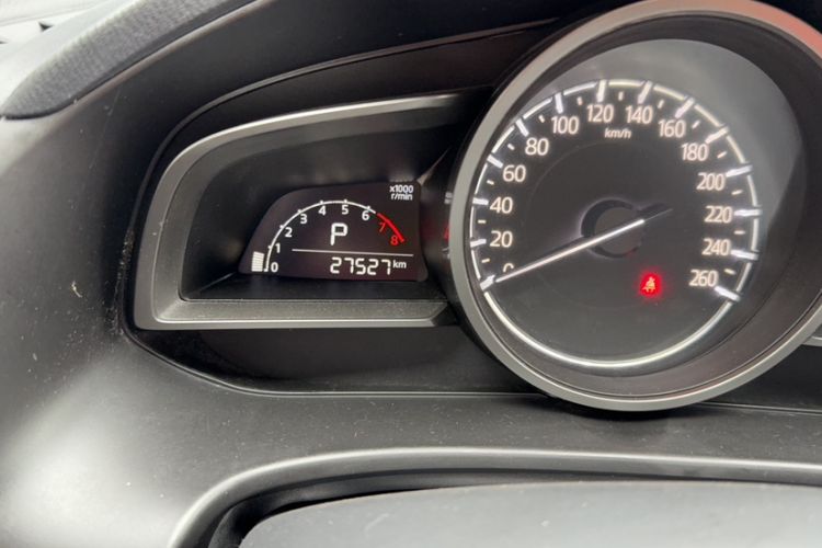 Used Mazda Mazda 3 Axela 2017 Sedan 1.5L Automatic Luxury Model Emission Standard China V
