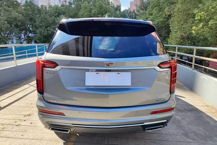 Used Cadillac XT6 2022 2.0T Six-Seater Four-Wheel Drive Luxury Version
