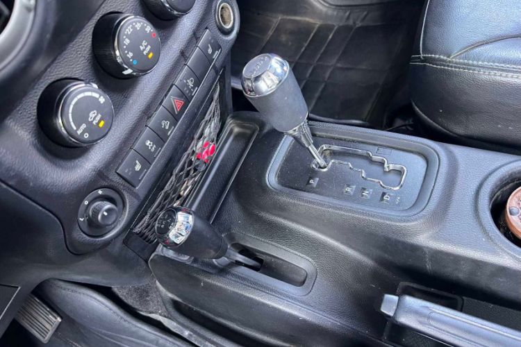 Used Jeep Wrangler 2017 3.0L Sahara Four-Door Comfort Edition