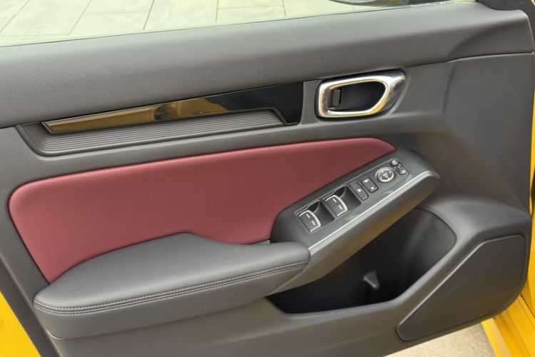 Used Honda Integra 2023 HATCHBACK 240TURBO CVT Phantom Night Deluxe Edition Interior 8