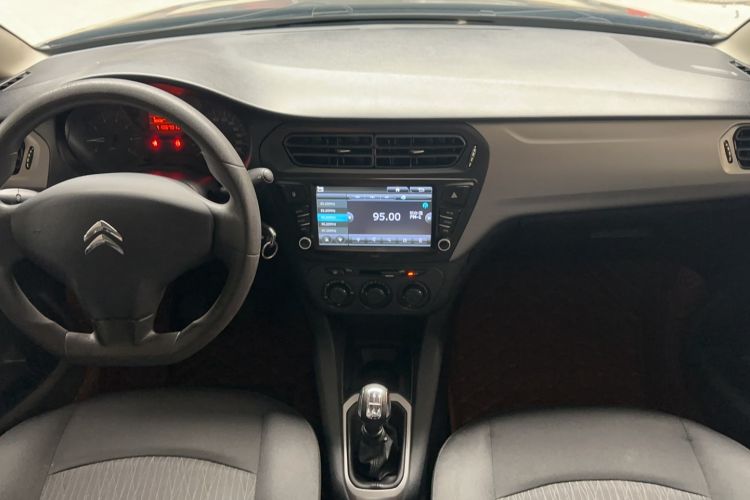 Used Citroen Elysee 2015 Zhishang Edition 1.6L Manual Fashion Model
