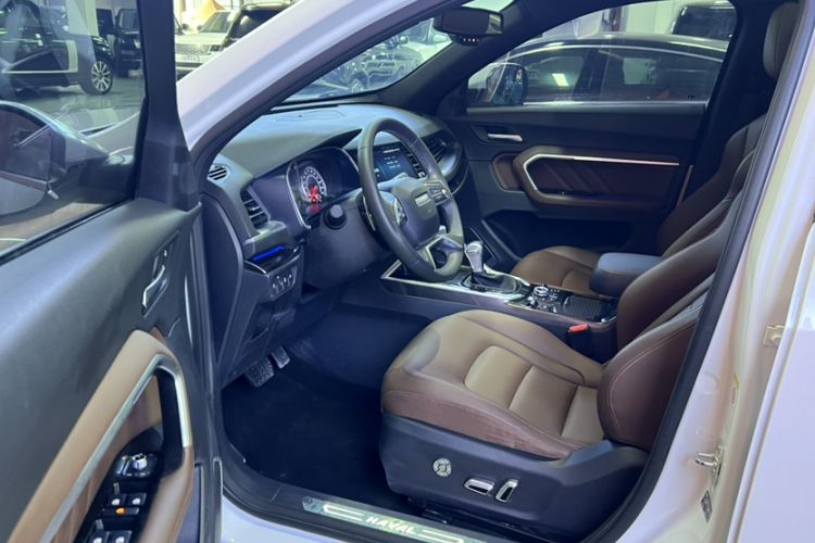 Used Haval H6 2018 Blue Label 2.0T Automatic Luxury Model Interior 8