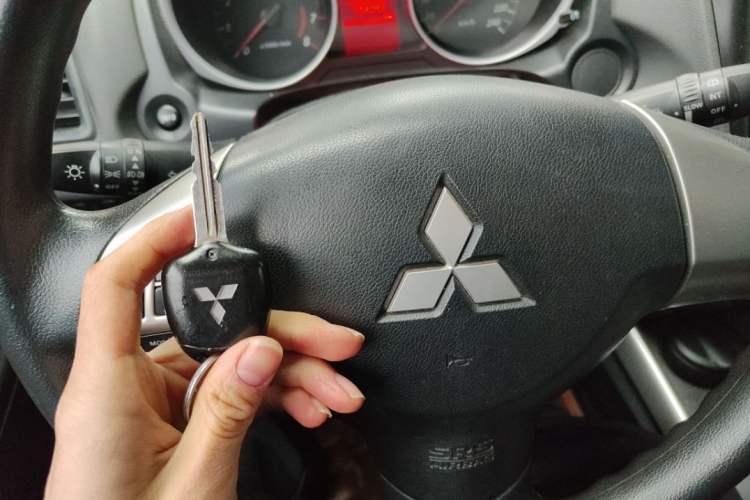 Used Mitsubishi ASX 2013 2.0L CVT Two-Wheel Drive Elite Edition