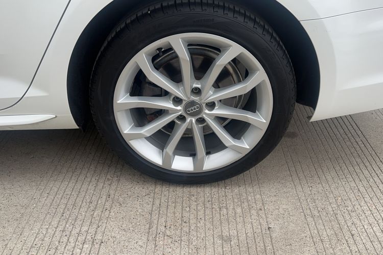 Used Audi A4L 2018 30th Anniversary Edition 40 TFSI Fashion Model Exterior 3