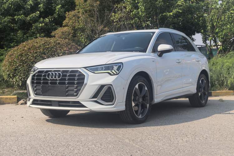 Used Audi Q3 2021 35 TFSI Fashion Dynamic Model