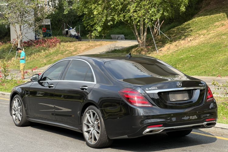 Used Mercedes-Benz S-Class 2020 S 450 L 4MATIC Exclusive Edition Exterior 5