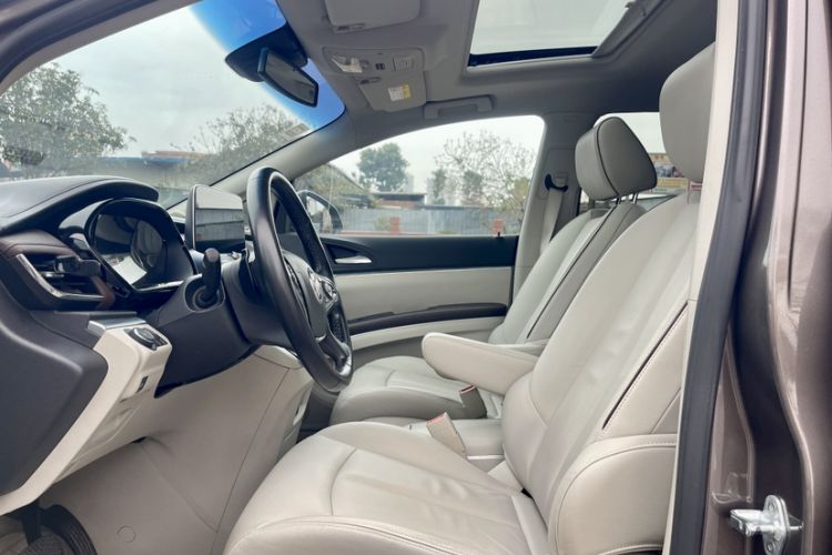 Used Buick GL8 2021 Land Cruiser Executive Class 652T Luxury Model