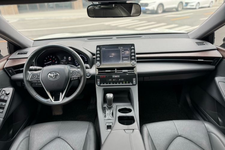 Used Toyota Avalon 2019 2.0L Luxury Edition China VI Standard
