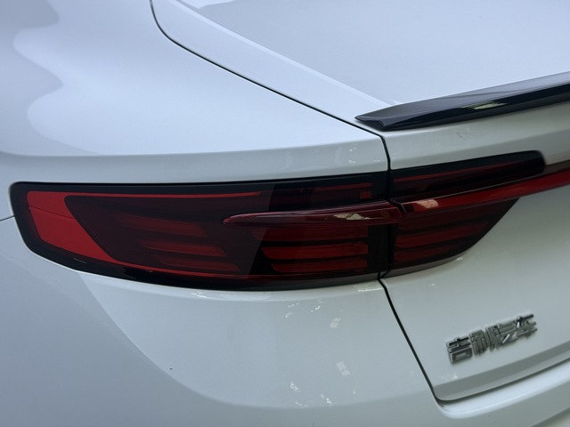 Geely Auto Preface 2025 Dongfang Yao 2.0TD Lanxing Edition — снимка 11