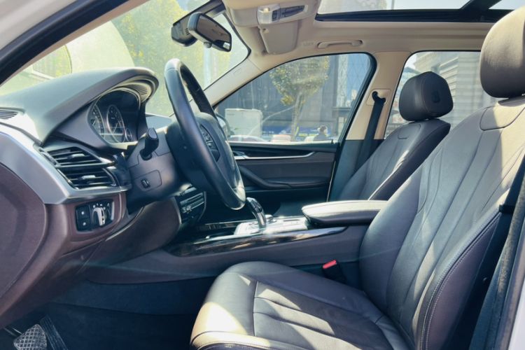 Used BMW X5 2015 xDrive28i