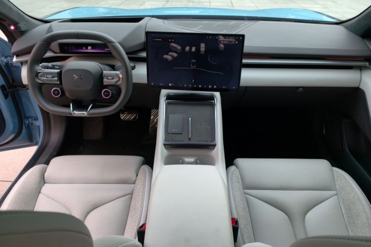 Used XPeng P7 2025 Model—702 Long Range Ultra
